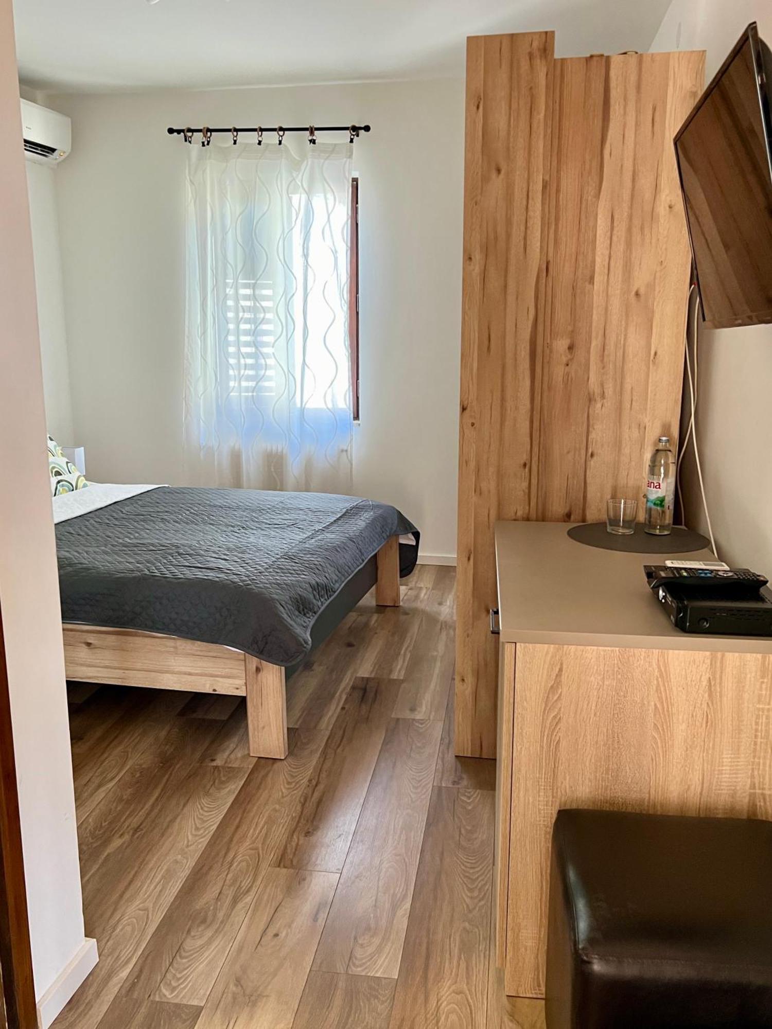 Guest House Torci 18 Novigrad Istria Exterior foto